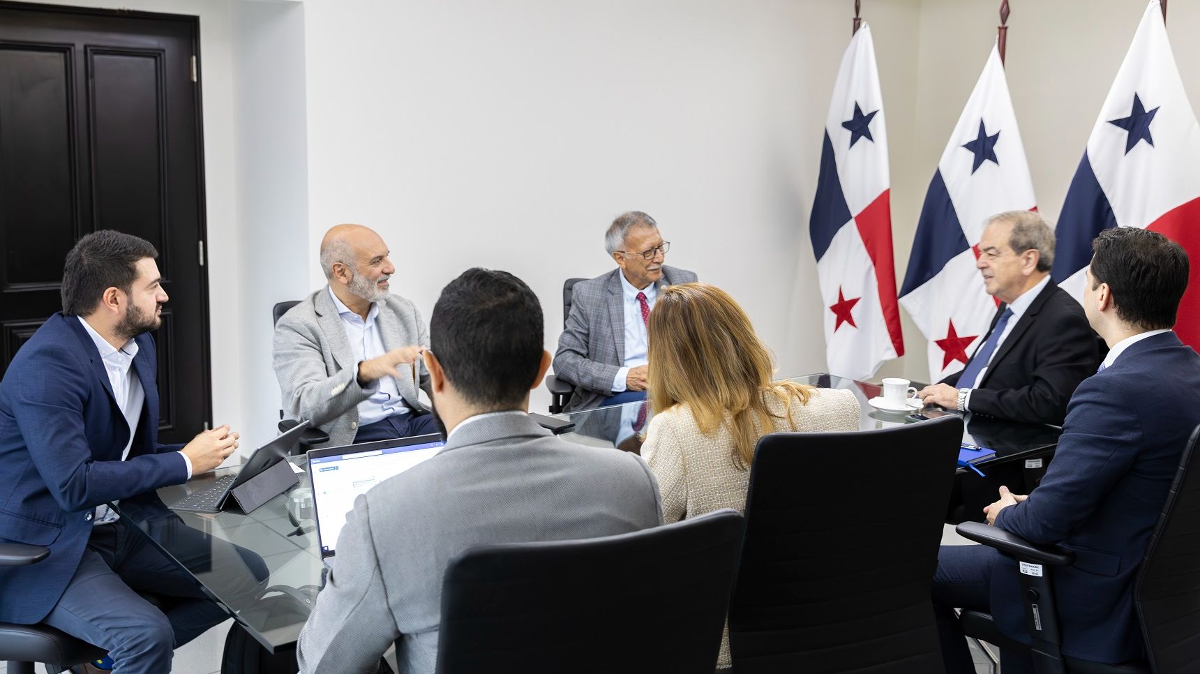 PROCOLOMBIA y PROPANAMA avanzan estrategia de cooperación internacional