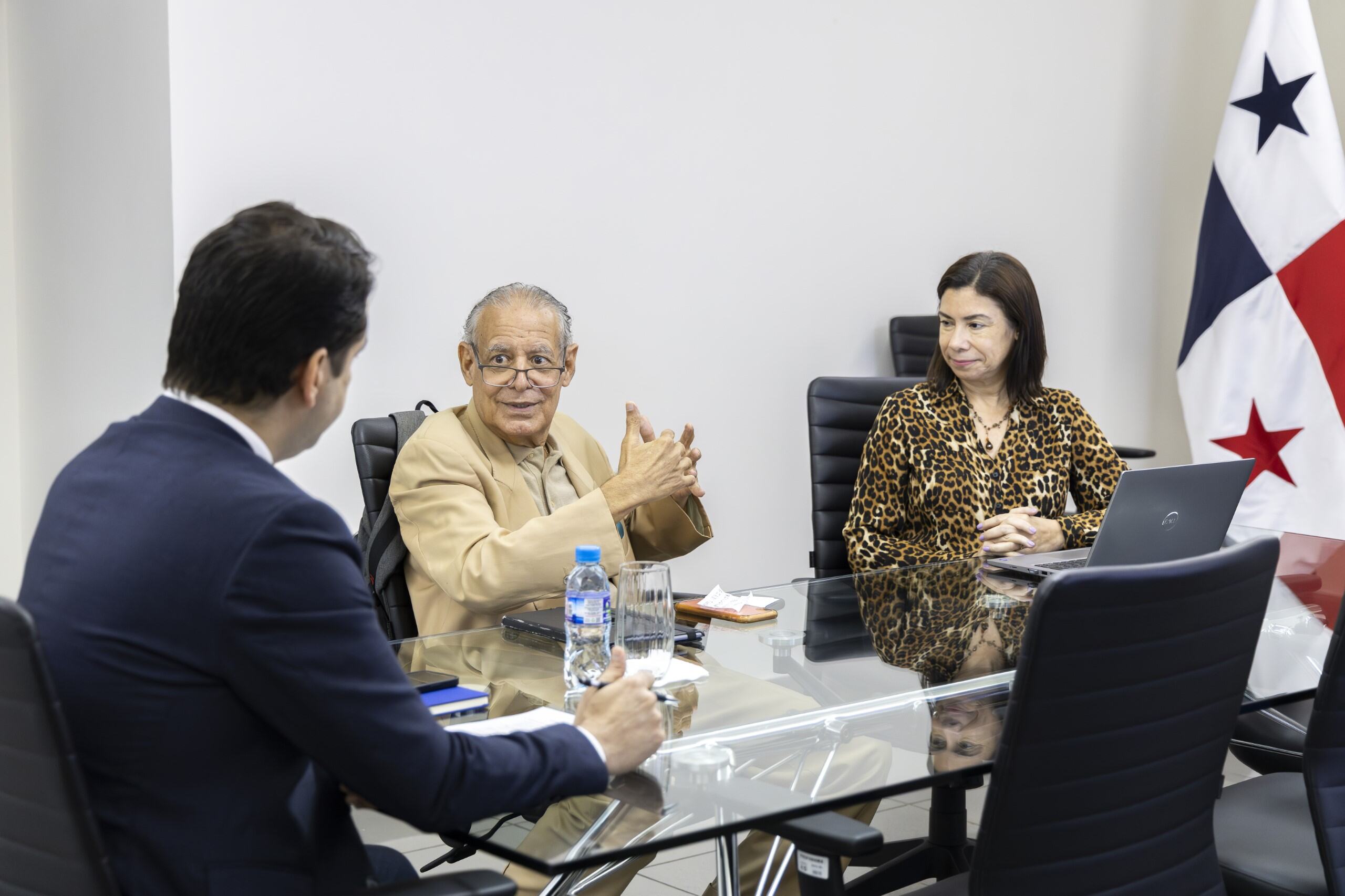 PROPANAMA explora nuevas oportunidades de exportación y reexportación